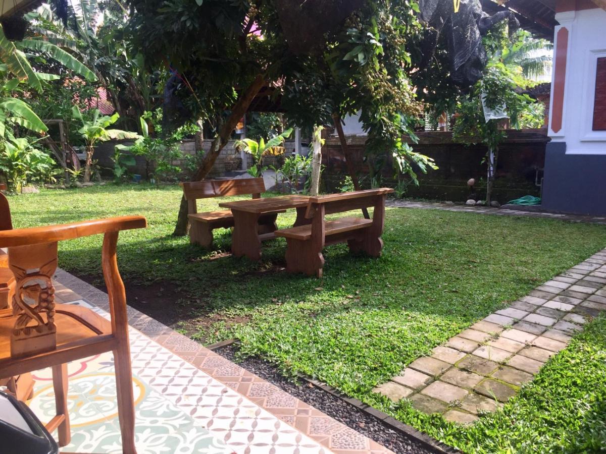 Raditya Homestay Mambal Ngoại thất bức ảnh